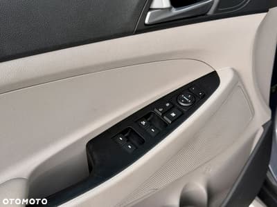 Hyundai Tucson — zdjęcie 18