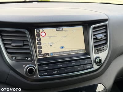 Hyundai Tucson 2.0 CRDI BlueDrive GO 2WD — zdjęcie 11