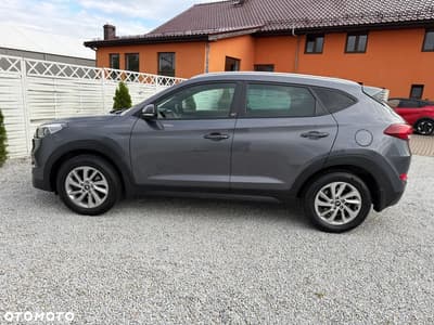 Hyundai Tucson 2.0 CRDI BlueDrive GO 2WD — zdjęcie 22