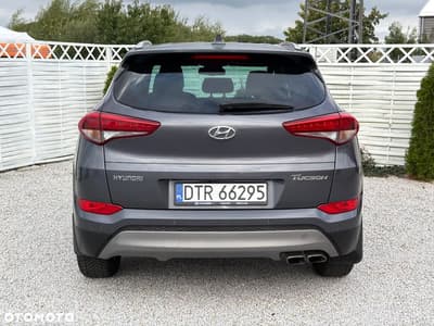 Hyundai Tucson 2.0 CRDI BlueDrive GO 2WD — zdjęcie 25