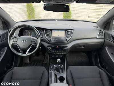 Hyundai Tucson 2.0 CRDI BlueDrive GO 2WD — zdjęcie 9