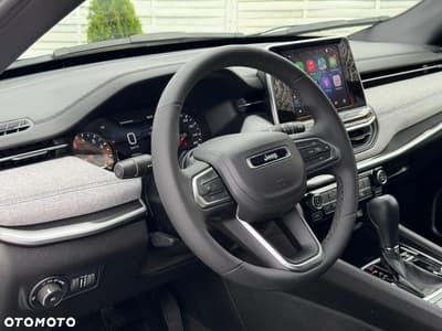 Jeep Compass — zdjęcie 10