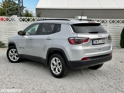 Jeep Compass — zdjęcie 2