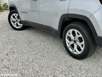 Jeep Compass — zdjęcie 26