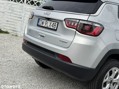 Jeep Compass — zdjęcie 30