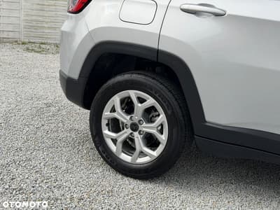 Jeep Compass — zdjęcie 31