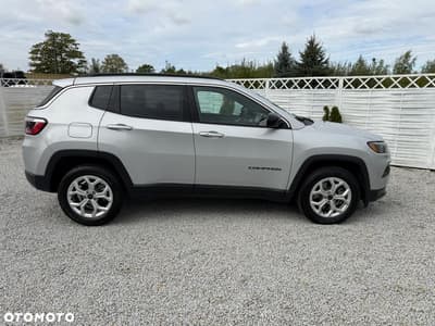 Jeep Compass — zdjęcie 33