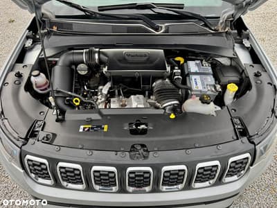 Jeep Compass — zdjęcie 40