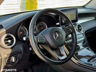 Mercedes-Benz GLC 300 4Matic 9G-TRONIC — zdjęcie 10