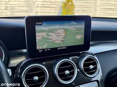 Mercedes-Benz GLC 300 4Matic 9G-TRONIC — zdjęcie 11
