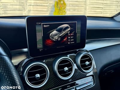 Mercedes-Benz GLC 300 4Matic 9G-TRONIC — zdjęcie 12