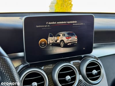 Mercedes-Benz GLC 300 4Matic 9G-TRONIC — zdjęcie 14
