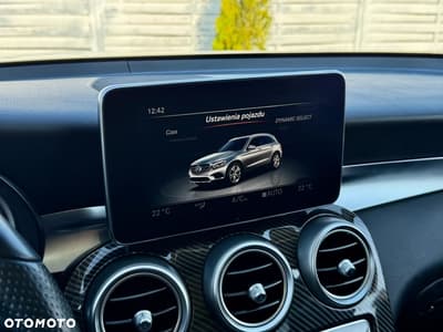 Mercedes-Benz GLC 300 4Matic 9G-TRONIC — zdjęcie 17