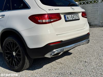 Mercedes-Benz GLC 300 4Matic 9G-TRONIC — zdjęcie 28