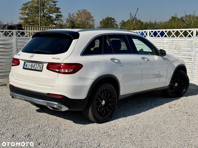 Mercedes-Benz GLC 300 4Matic 9G-TRONIC — zdjęcie 3