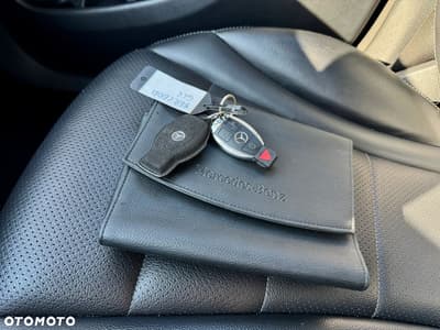 Mercedes-Benz GLC 300 4Matic 9G-TRONIC — zdjęcie 37