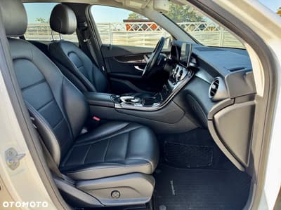 Mercedes-Benz GLC 300 4Matic 9G-TRONIC — zdjęcie 5