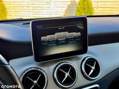 Mercedes-Benz GLA 180 (CDI) d 7G-DCT Style — zdjęcie 12