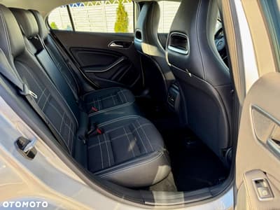 Mercedes-Benz GLA 180 (CDI) d 7G-DCT Style — zdjęcie 18