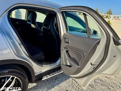 Mercedes-Benz GLA 180 (CDI) d 7G-DCT Style — zdjęcie 35