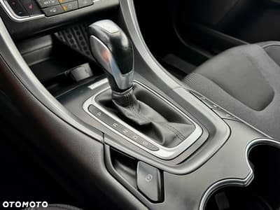 Ford Mondeo 2.0 TDCi STart-Stopp PowerShift-Aut Titanium — zdjęcie 12