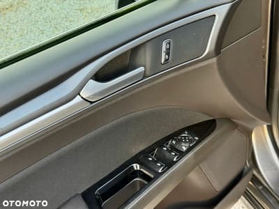 Ford Mondeo 2.0 TDCi STart-Stopp PowerShift-Aut Titanium — zdjęcie 16