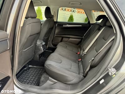 Ford Mondeo 2.0 TDCi STart-Stopp PowerShift-Aut Titanium — zdjęcie 18