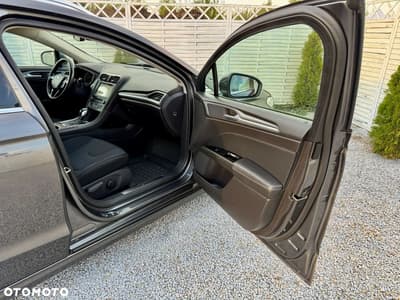 Ford Mondeo 2.0 TDCi STart-Stopp PowerShift-Aut Titanium — zdjęcie 36